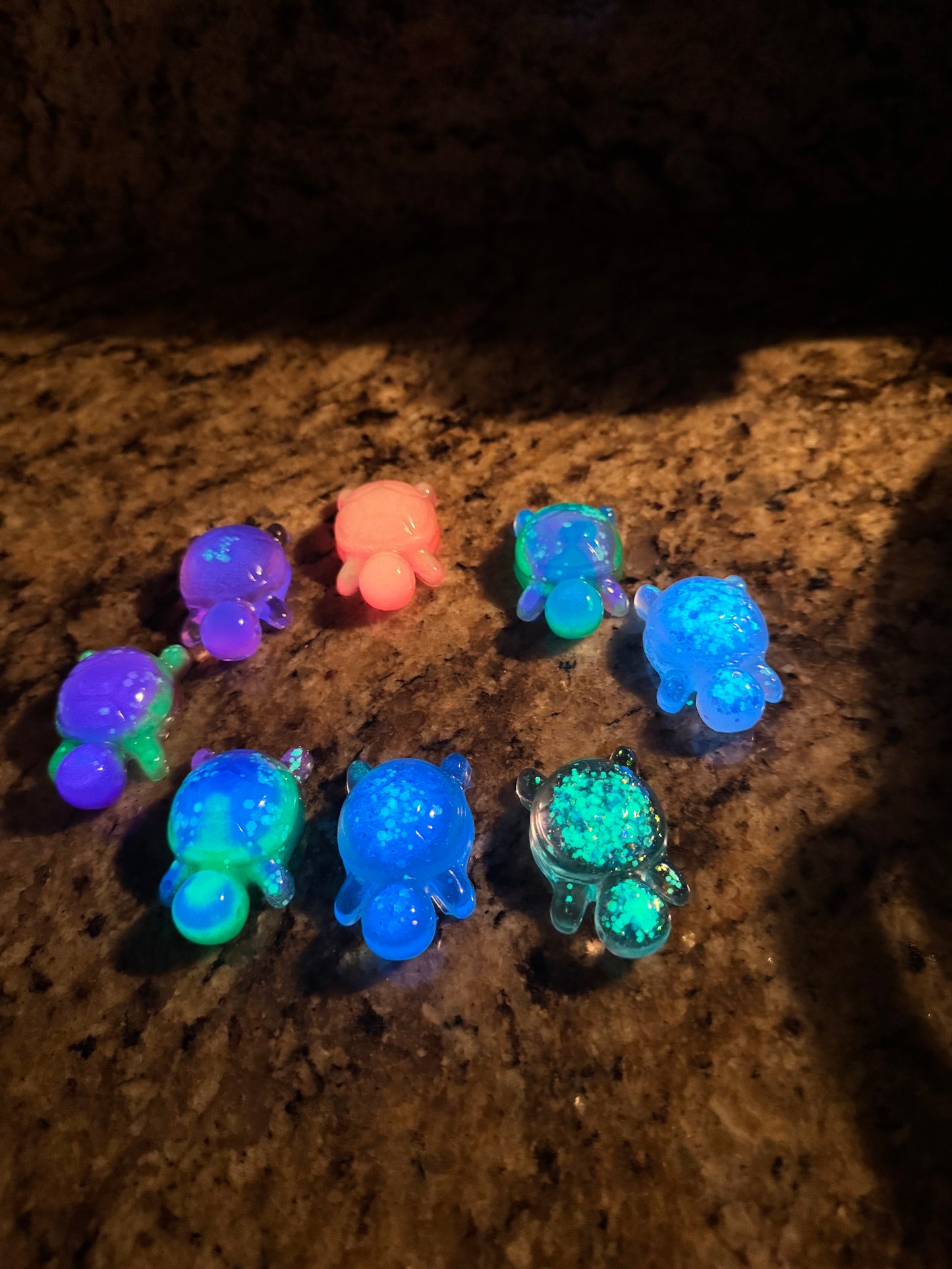 Super duper cool glowing
Small turtles
