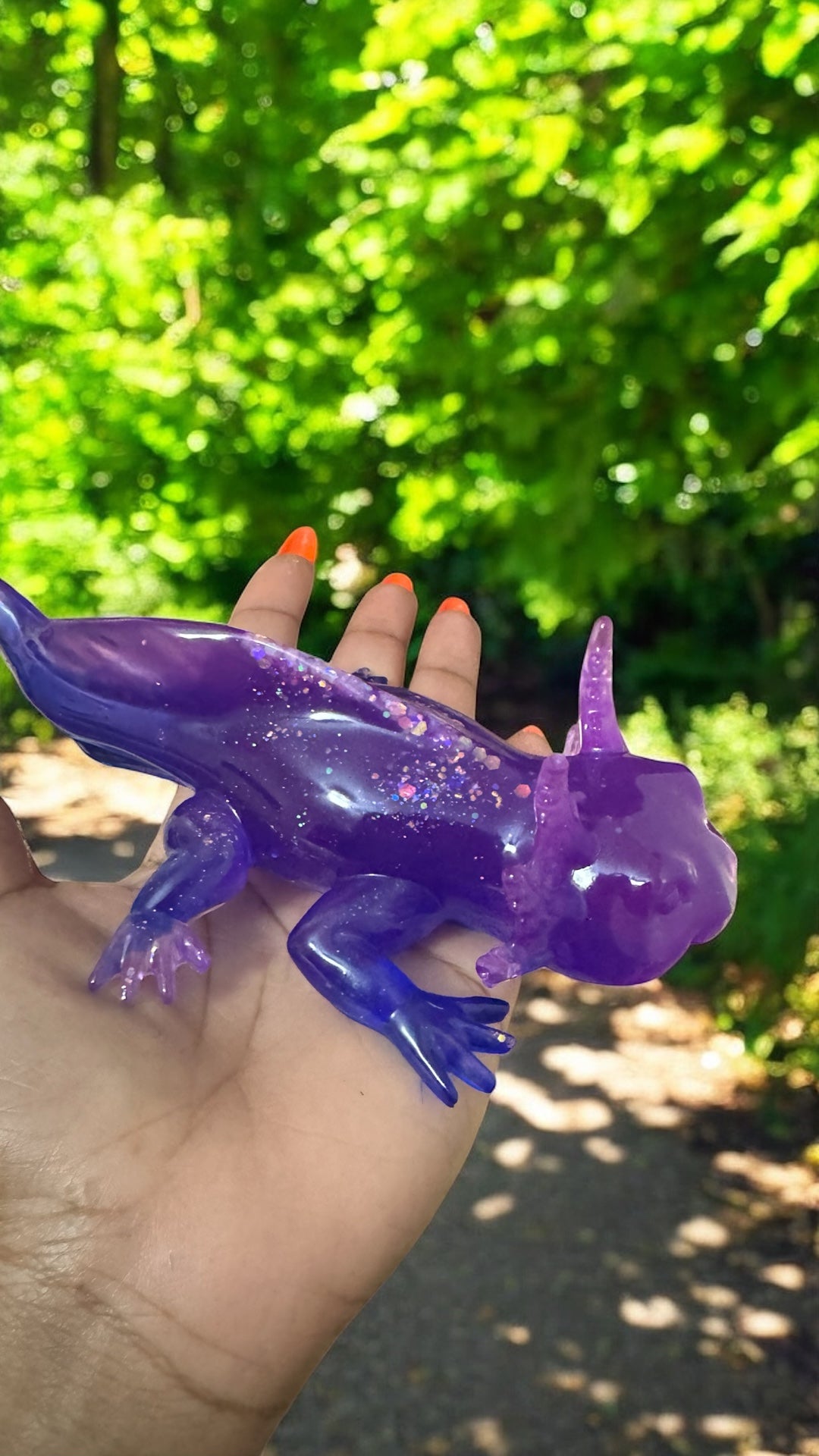Kustom glowing axolotl