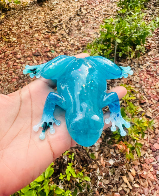 Capri glowing frog