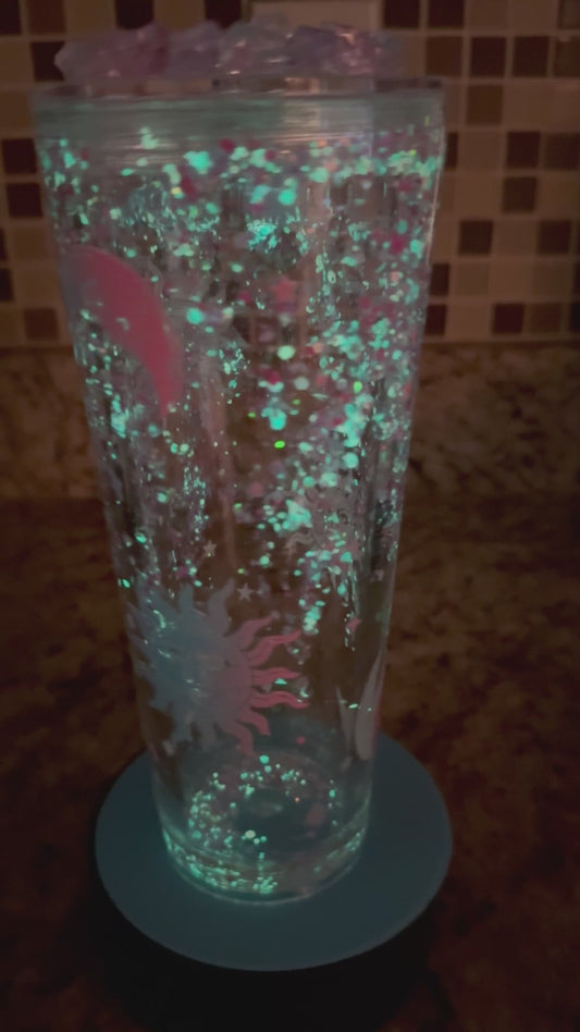 “Waterfall flow” tumbler